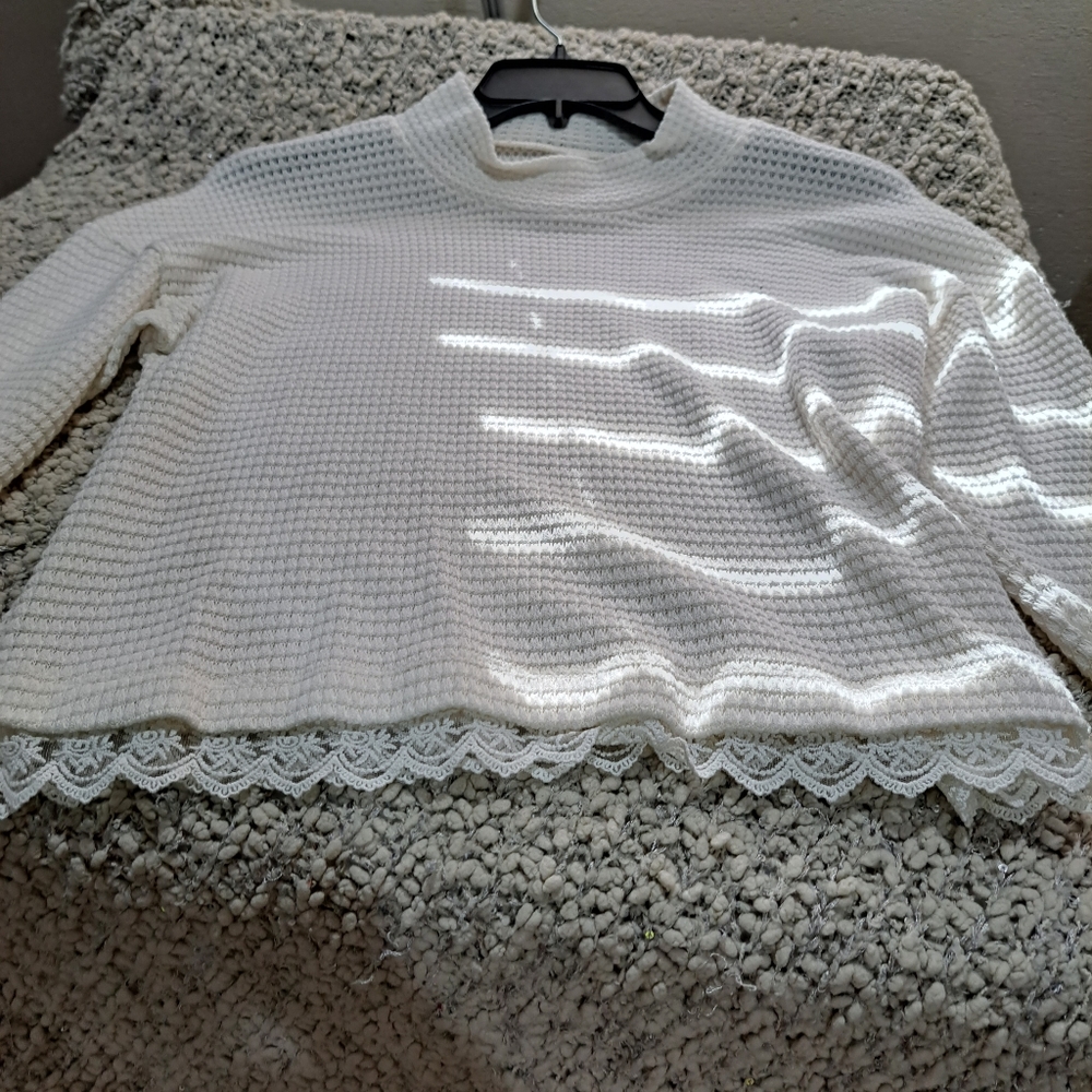 Xhilrration sz XS white cropped long sleeve shirt